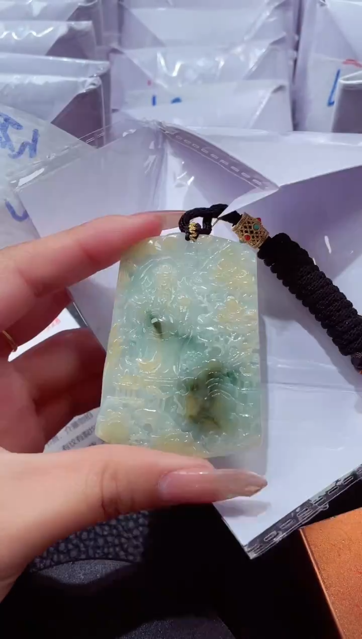 颈饰未镶嵌翡翠00000046