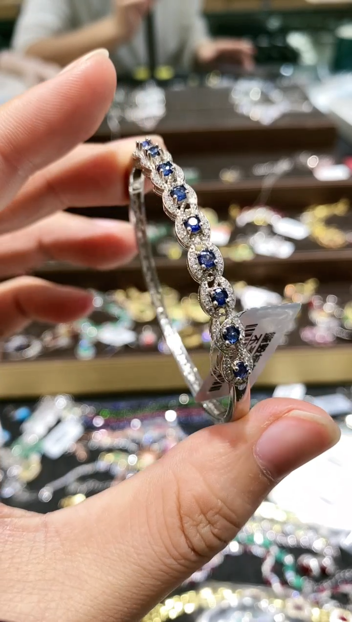 【闪购商品】蓝宝石手镯银S925镶嵌手镯