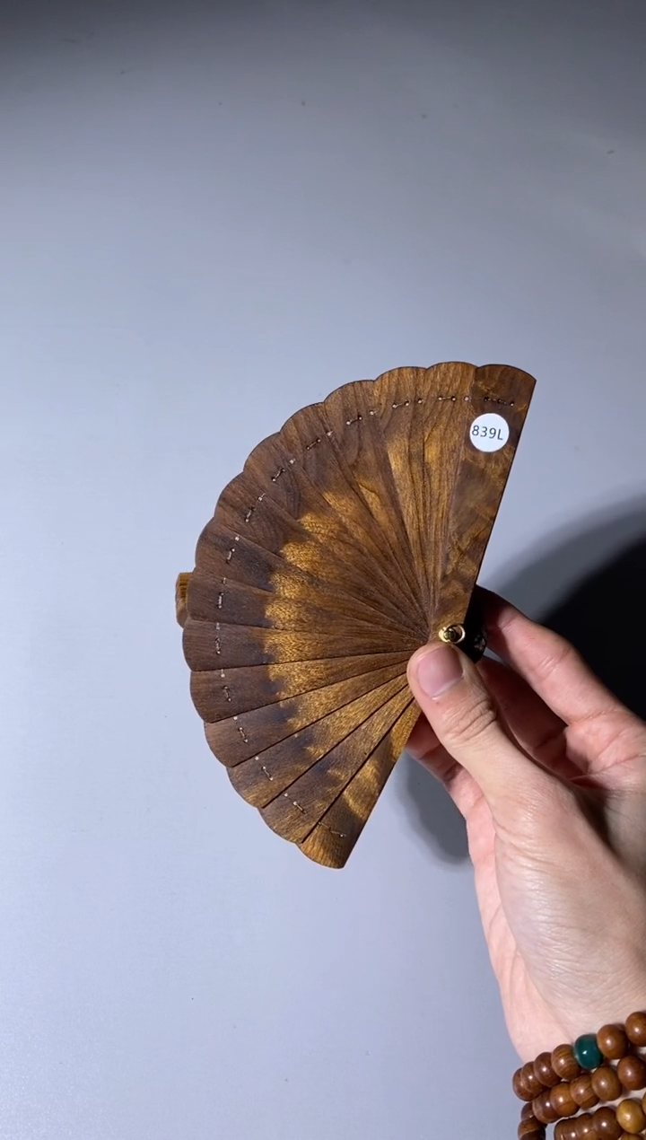 【闪购商品】金丝楠木雕839号10cm金丝楠木小叶桢楠掌中扇