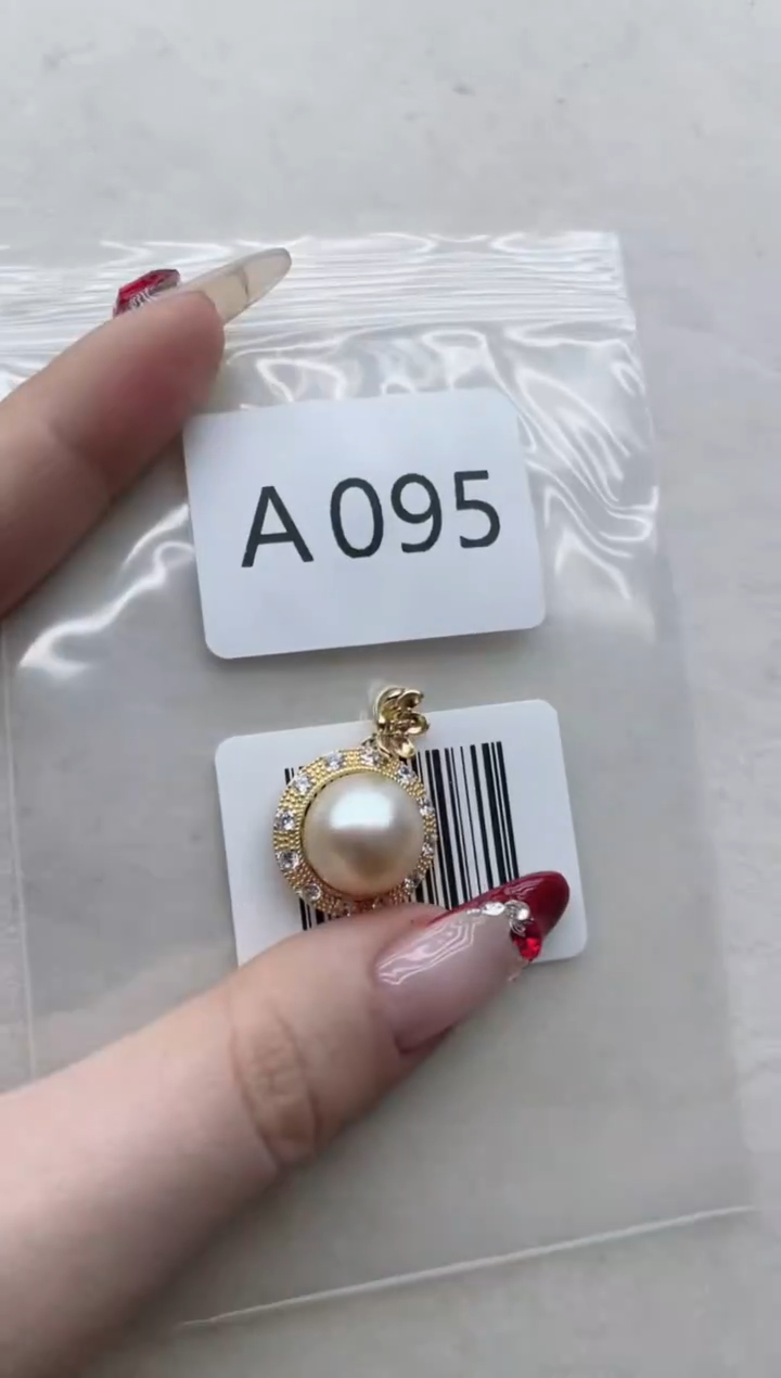 【闪购商品】海水珍珠吊坠银S925镶嵌A095