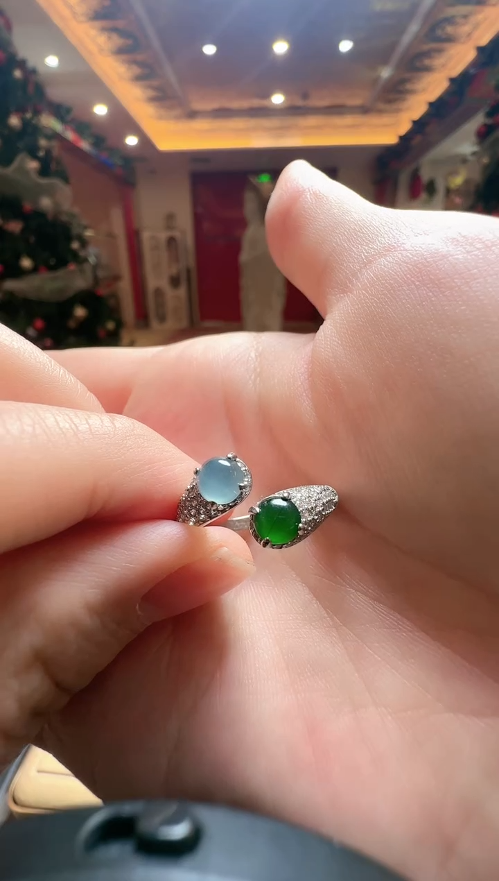 【闪购商品】翡翠吊坠(不含链)未镶嵌翡翠