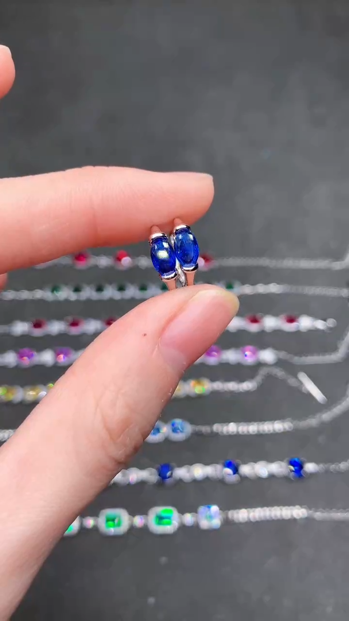 【闪购商品】蓝宝石耳饰银S925镶嵌.....