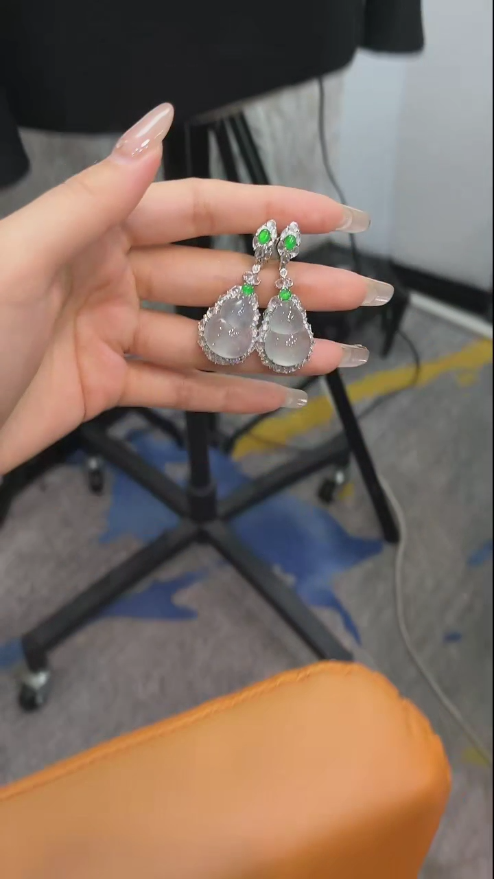 【闪购商品】翡翠耳坠未镶嵌耳坠