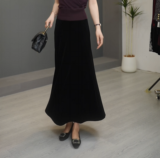 ZIKYOCHEN黑色气质裙女高级感秋冬气质黑色显瘦丝绒裙中长裙