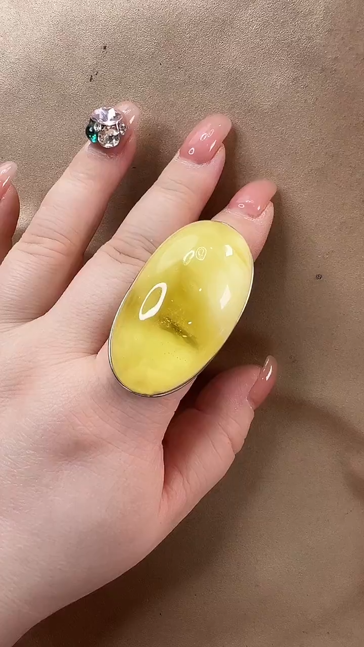 琥珀颈饰未镶嵌戒指