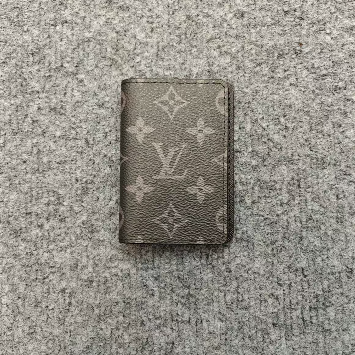 LouisVuitton/路易威登男士经典满印小卡包