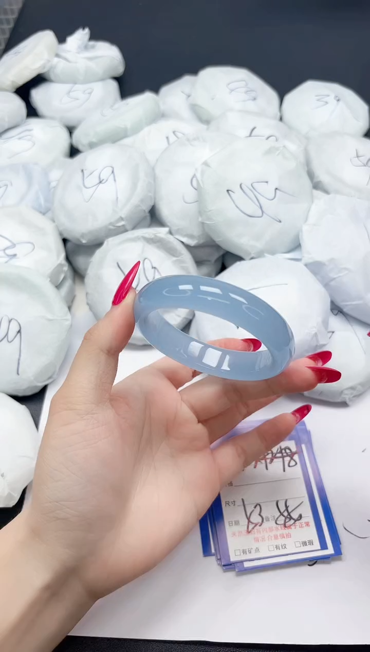 未镶嵌手镯石英质玉A212/5355