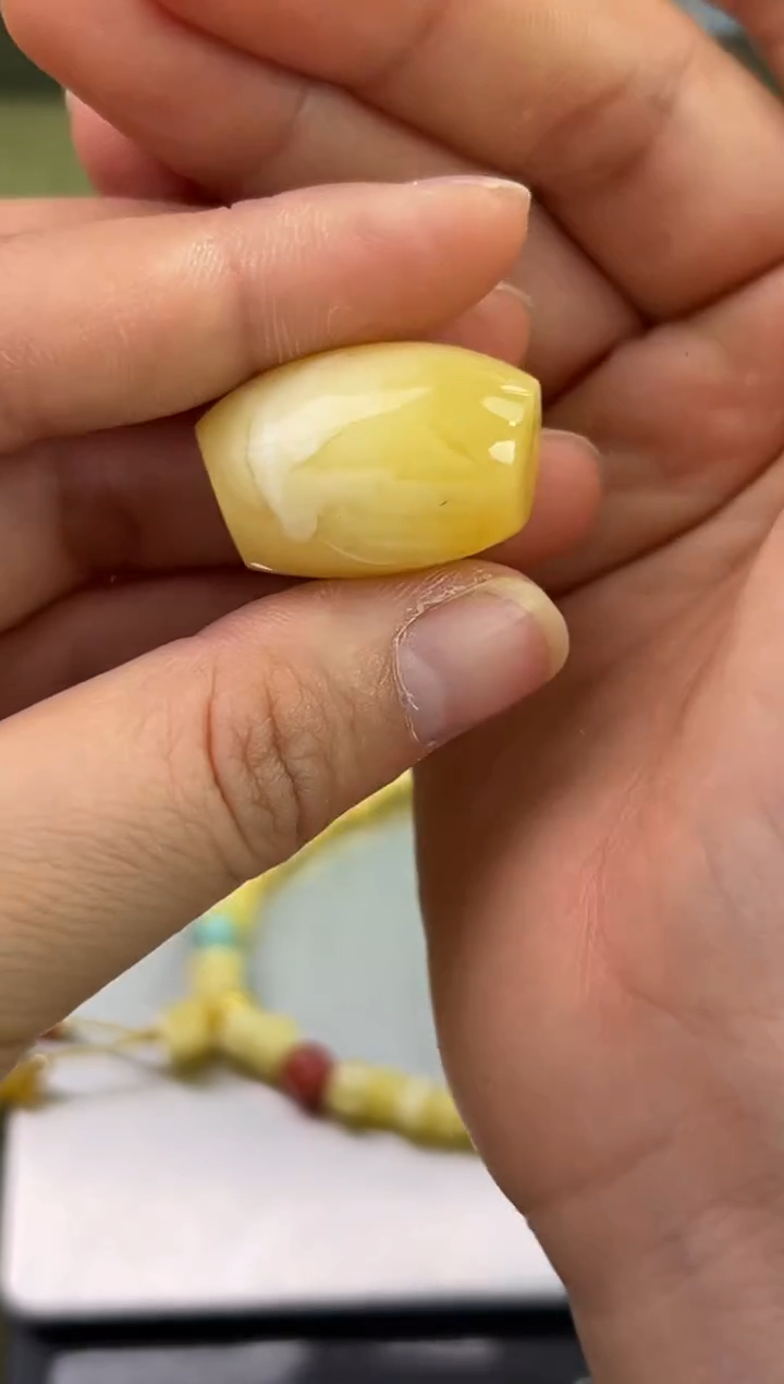 裸石琥珀未镶嵌琥珀蜜蜡吊坠