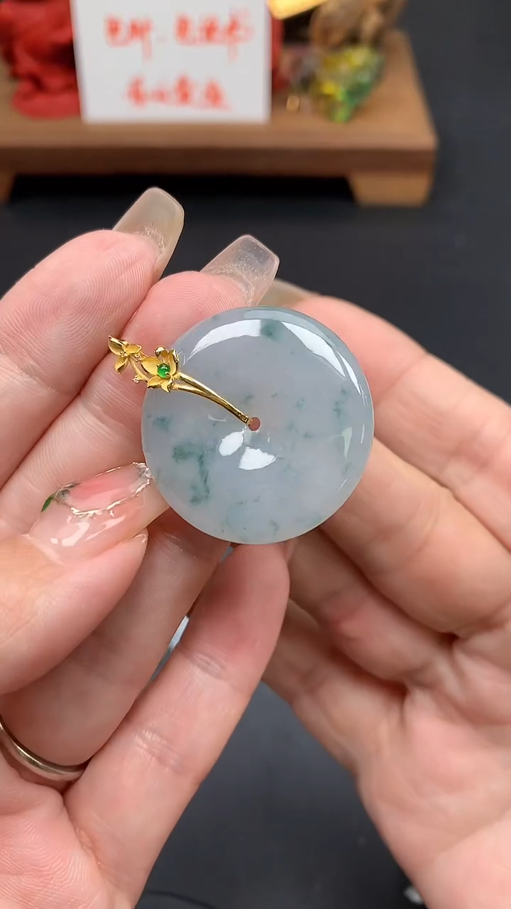 【闪购商品】翡翠吊坠(不含链)18K金镶嵌MS155000