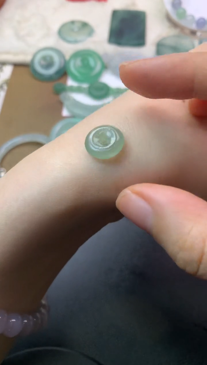 未镶嵌定制翡翠毛货