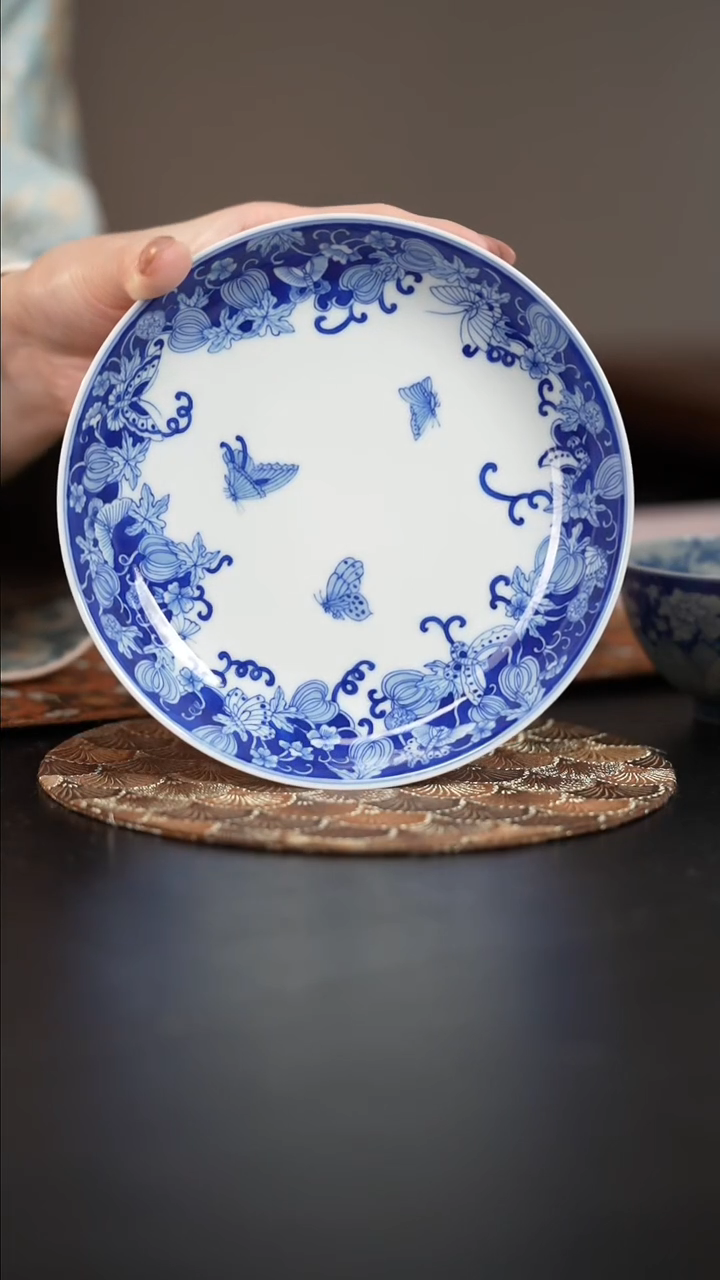 【闪购商品】杯看山柴窑青花蝴蝶