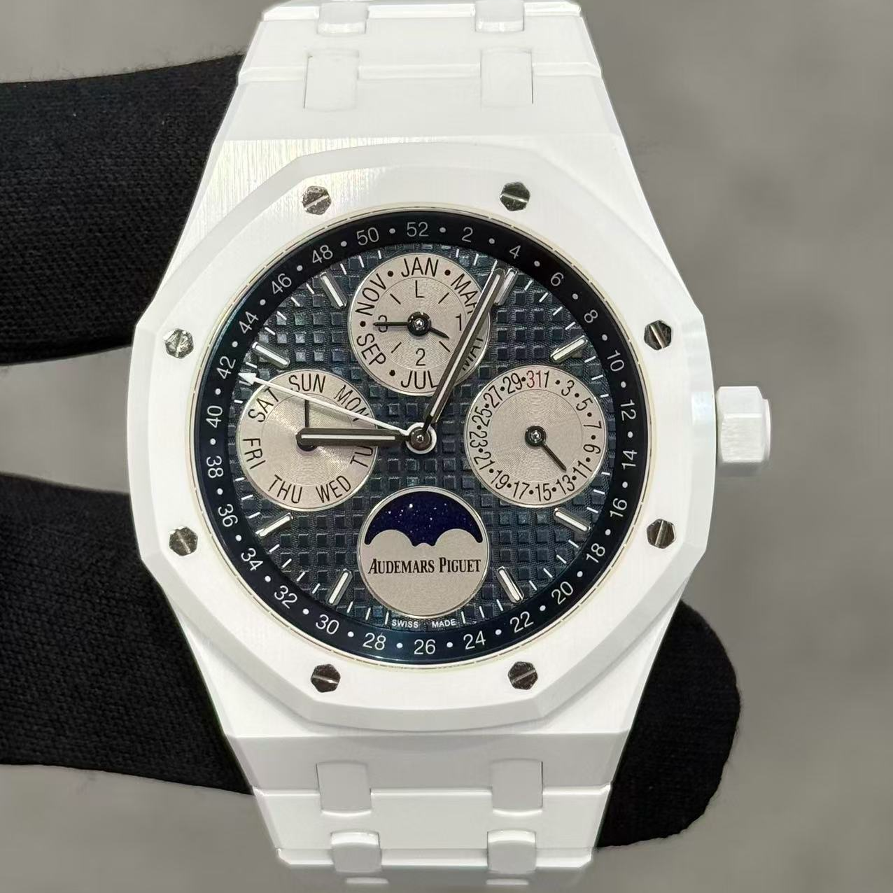 99新 Audemars Piguet/爱彼 江峰/26579CB/白陶瓷/21年全套/新扣