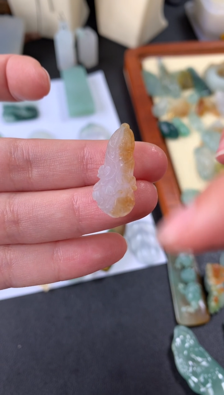 【闪购商品】定制翡翠未镶嵌翡翠