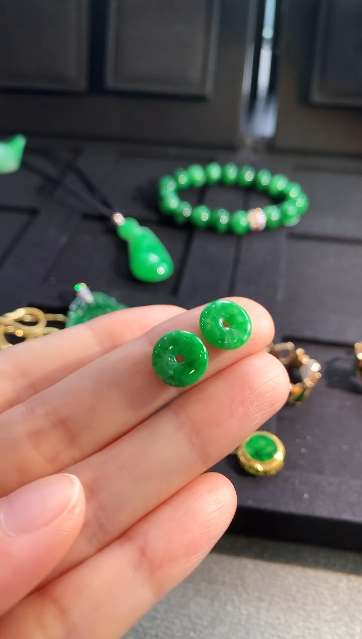 【闪购商品】翡翠耳饰未镶嵌耳饰