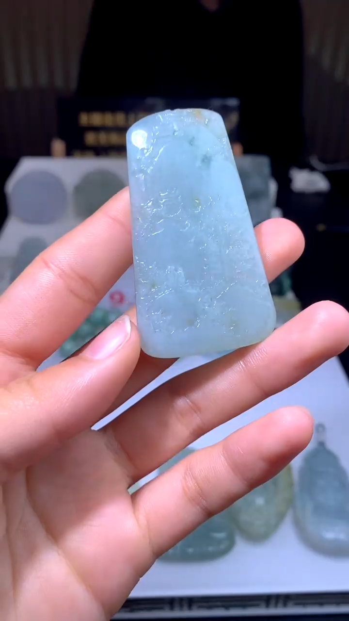 【闪购商品】定制翡翠未镶嵌吊坠