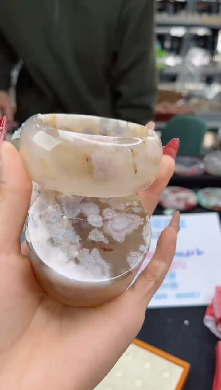 【闪购商品】石英质玉手镯未镶嵌59圈口（赠品镯心）6650378