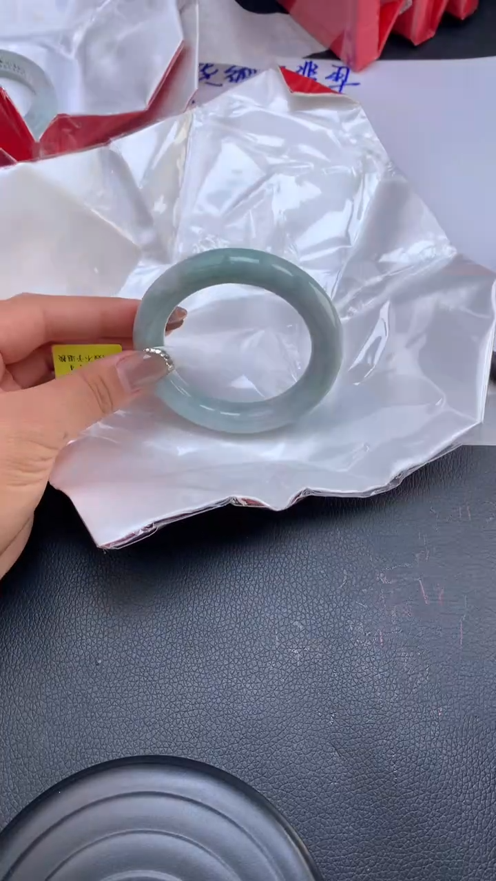 【闪购商品】翡翠手镯未镶嵌天然缅甸A货翡翠手镯