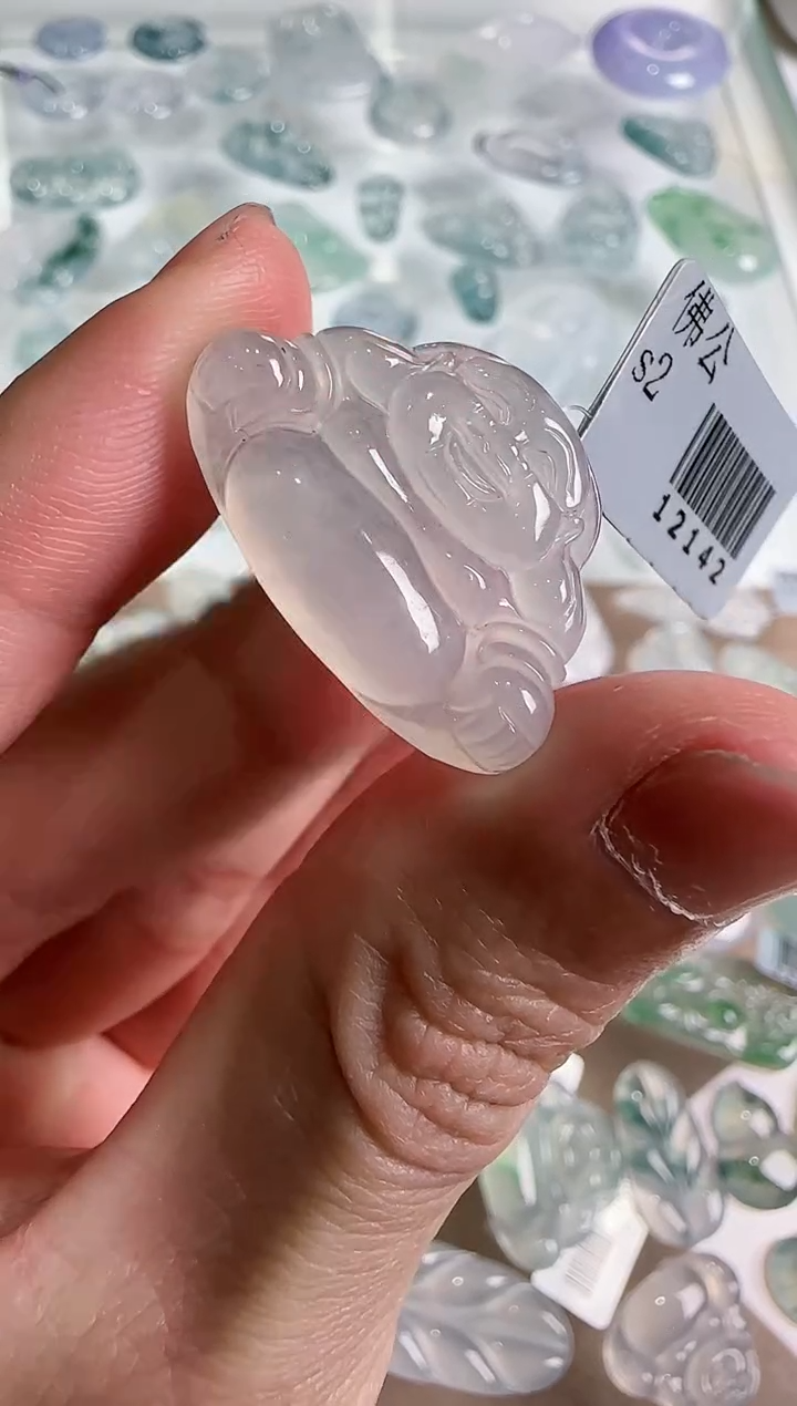 【闪购商品】翡翠吊坠(不含链)未镶嵌··