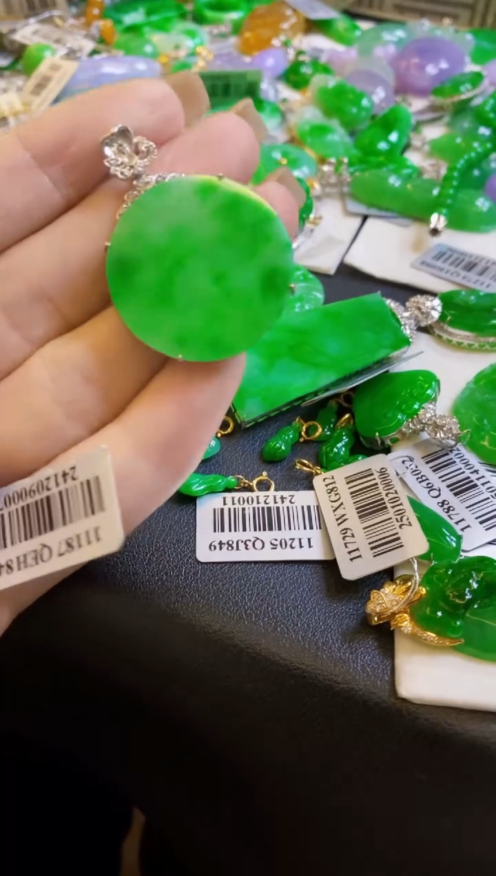 【闪购商品】定制翡翠18K金镶嵌圆牌