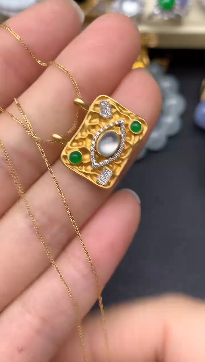 颈饰18K金镶嵌翡翠279-雪姐翡翠天天见