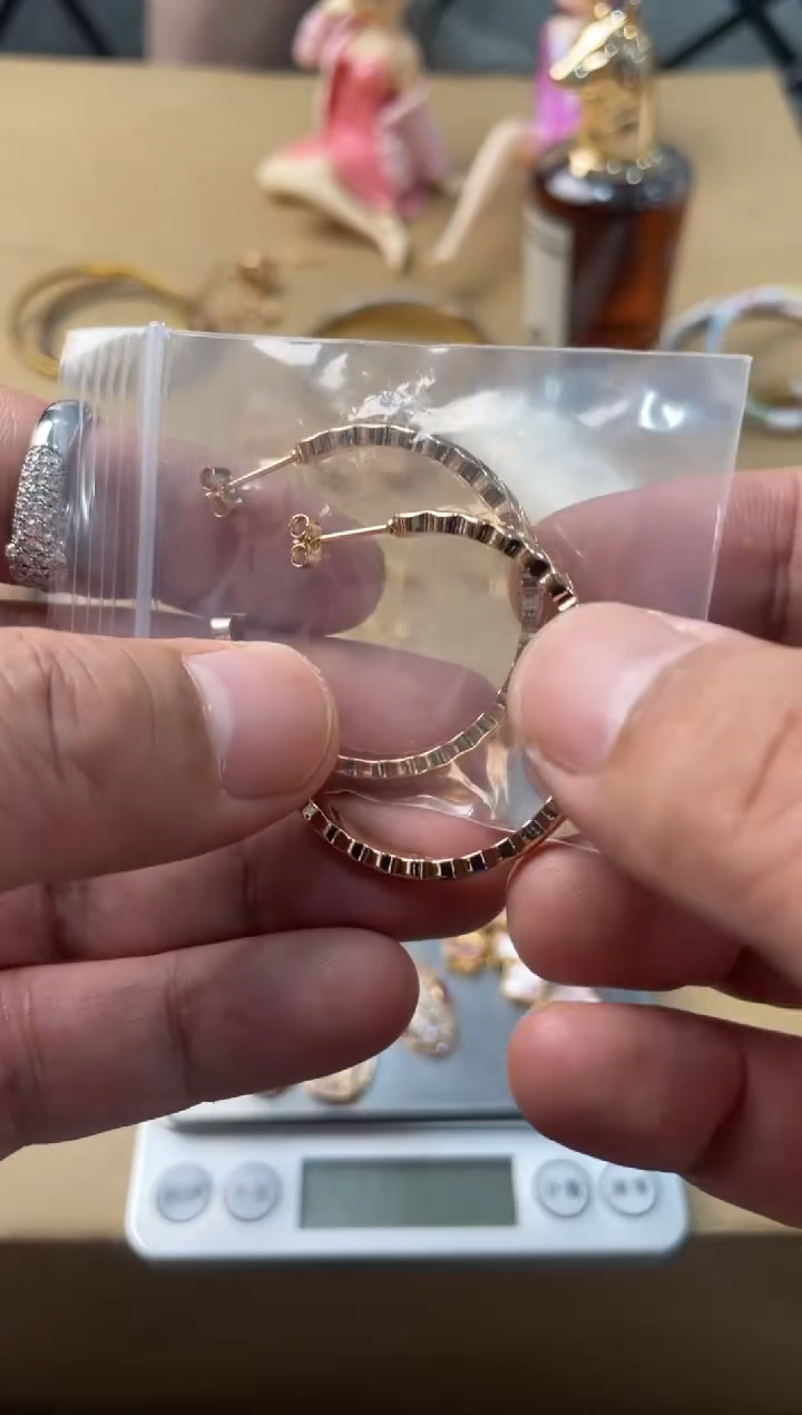 瓷片嘉荣当康大姐fu的总铺