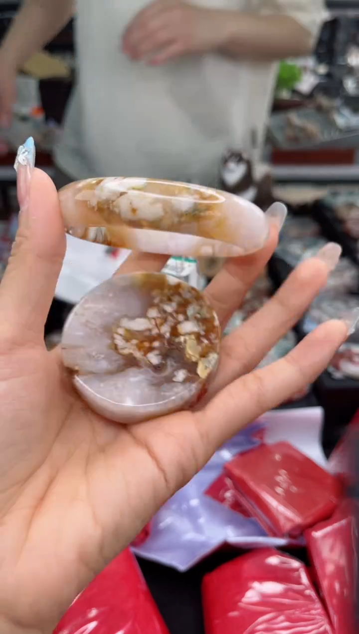 【闪购商品】石英质玉手镯未镶嵌58圈口（赠品镯心）3379079