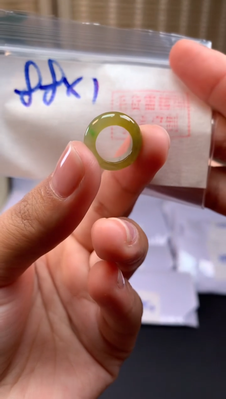 【闪购商品】定制翡翠未镶嵌甜甜圈#88元-毛货需精细抛光