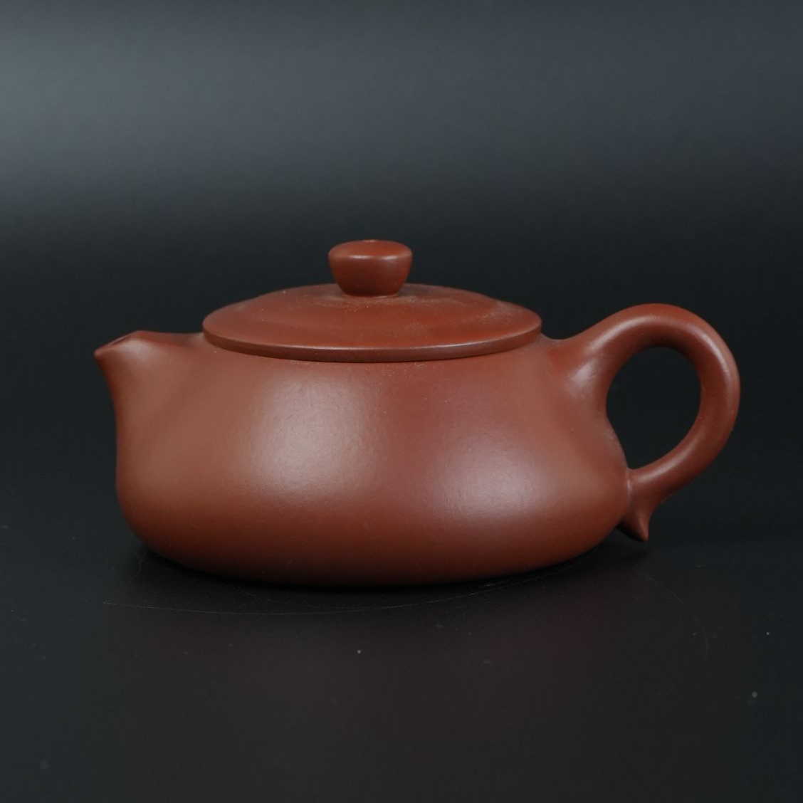lot20418 368 徐方梅 紫砂大红袍新式石瓢（200cc）