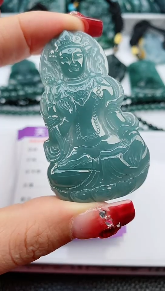 【闪购商品】翡翠颈饰未镶嵌               