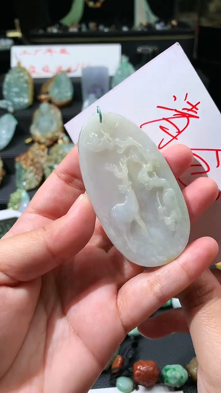 【闪购商品】翡翠颈饰未镶嵌挂件