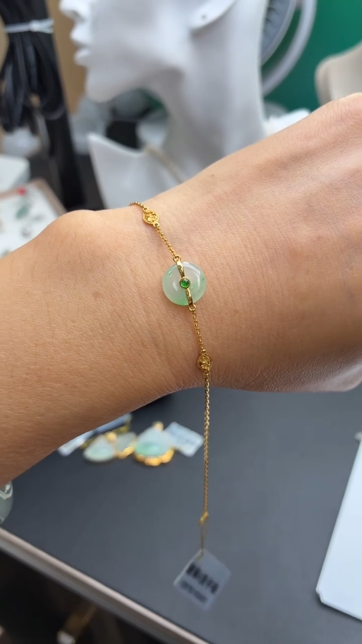 颈饰18K金镶嵌翡翠天然翡翠A货