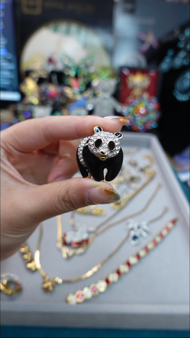 大理石铁合金芳*胸针