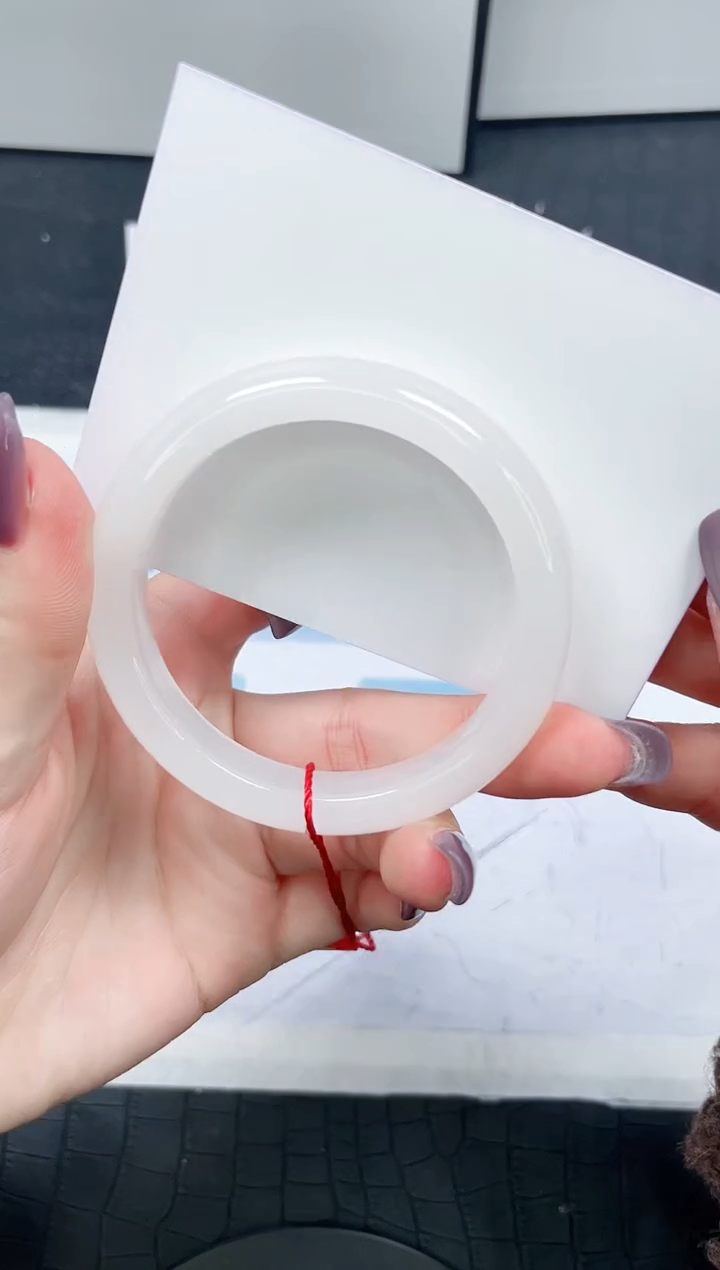 【闪购商品】石英质玉手镯未镶嵌222-52.1