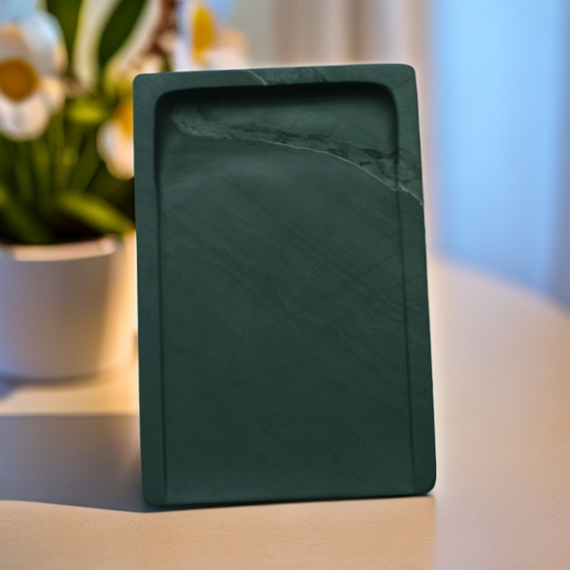 喇嘛崖老坑实用一品当朝砚尺寸14.7x10x2.5cm