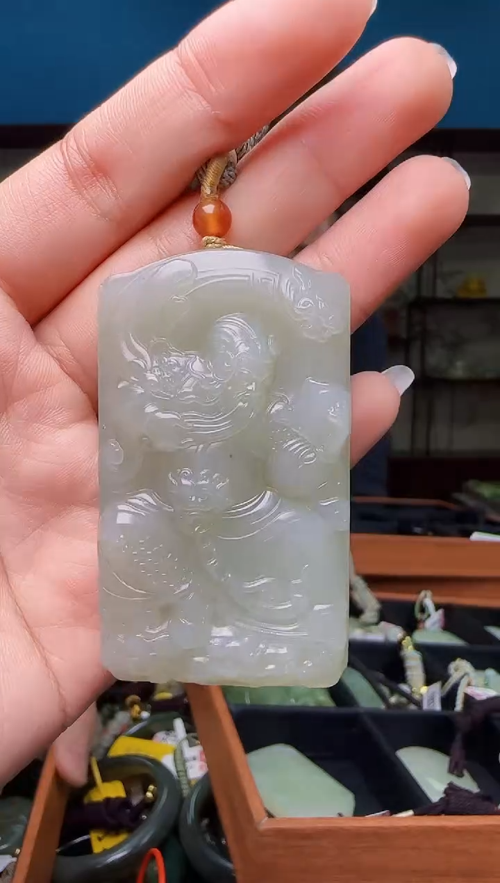 颈饰未镶嵌和田玉1