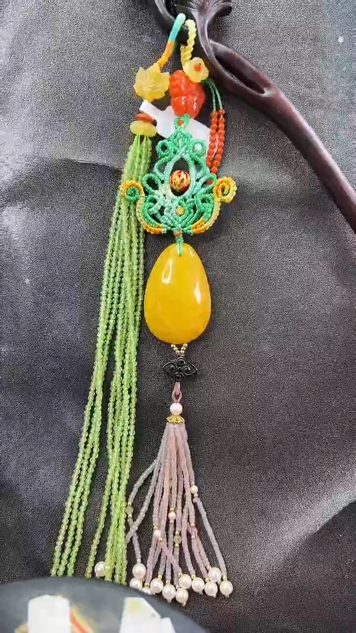 琥珀颈饰未镶嵌吊坠