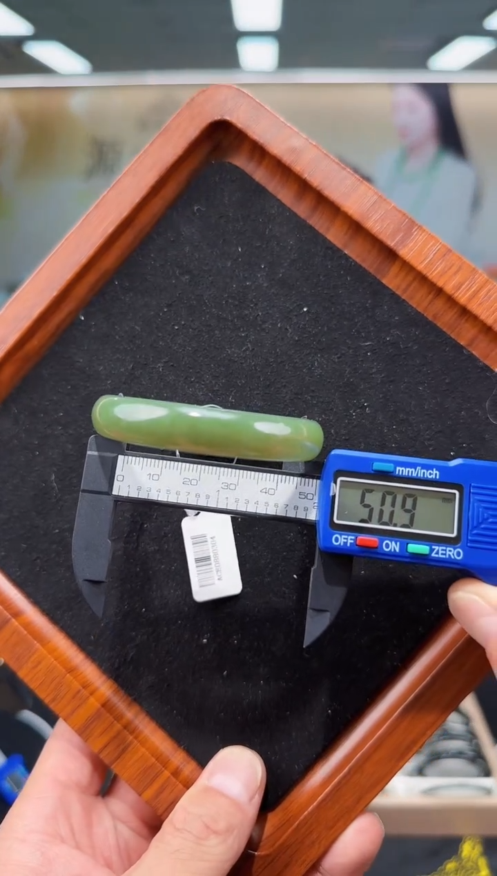 和田玉手镯未镶嵌多样性发货 拍一发一