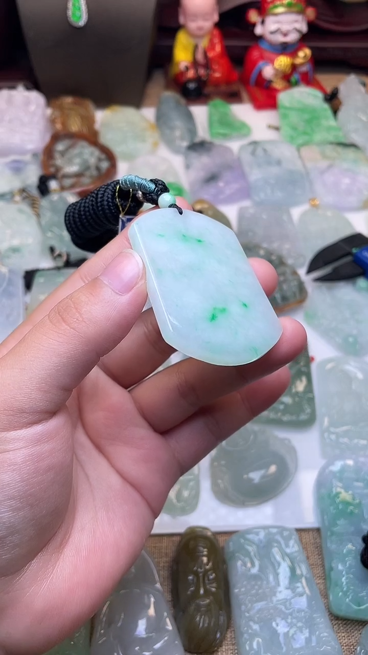 颈饰未镶嵌翡翠无事牌