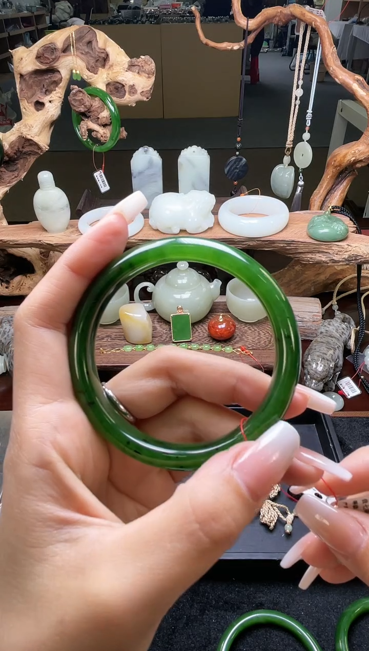 【闪购商品】和田玉手镯未镶嵌 俄七碧玉老料手镯 包容 