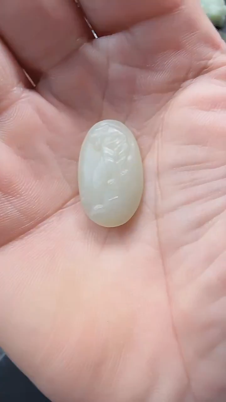 和田玉未镶嵌吊坠(不含链)891虎微瑕