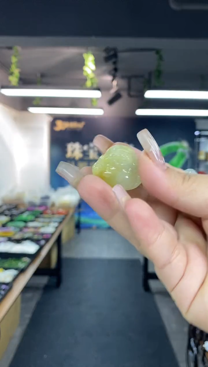 翡翠未镶嵌吊坠(不含链)多样性发其一颜色微差