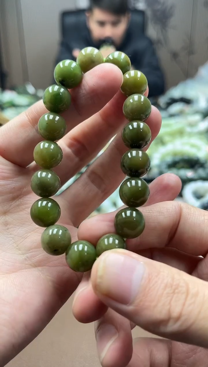 未镶嵌手串和田玉且末黑羊洞碧玉12