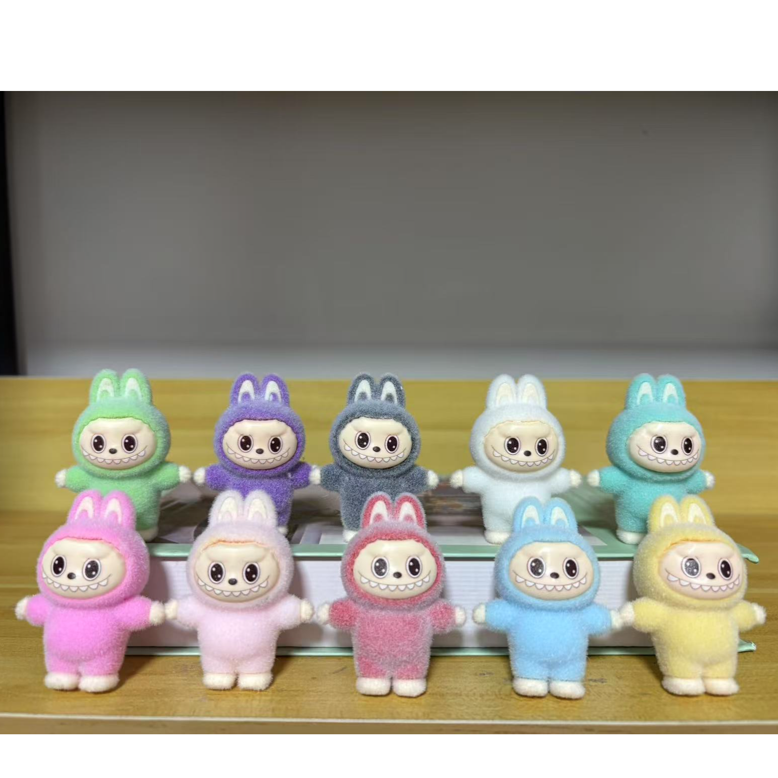 毛多多植绒拉布布站坐两款