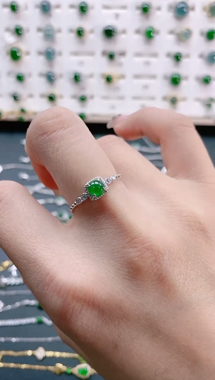 【闪购商品】翡翠戒指银S925镶嵌天然翡翠