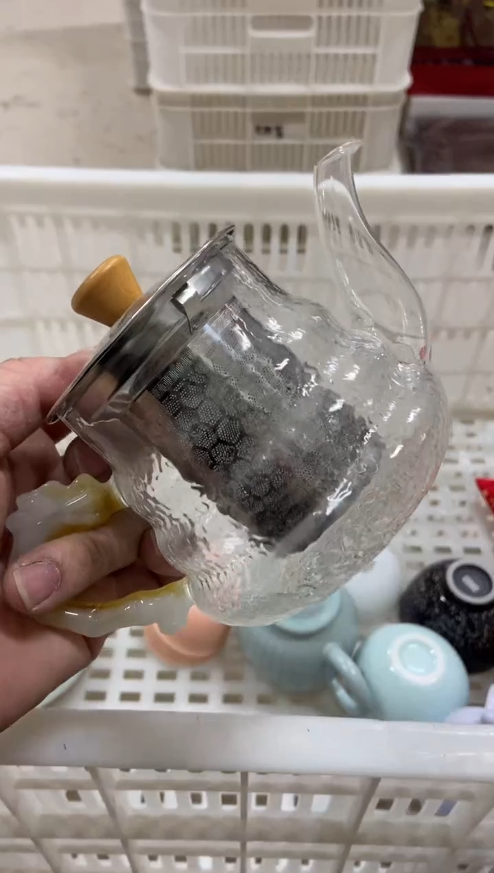 无运费险有瑕疵的摄影的产品有使用过的痕迹有点脏介意勿拍