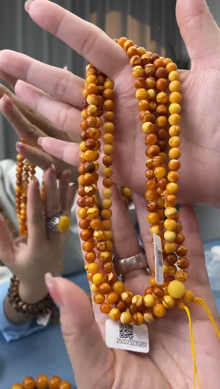 【闪购商品】蜜蜡珠宝奇石未镶嵌假一罚十，多样性发一件018.6