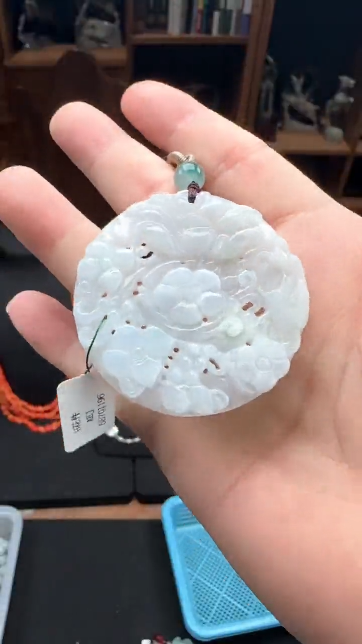 吊坠(不含链)未镶嵌翡翠天然缅甸A货翡翠（花开富贵）