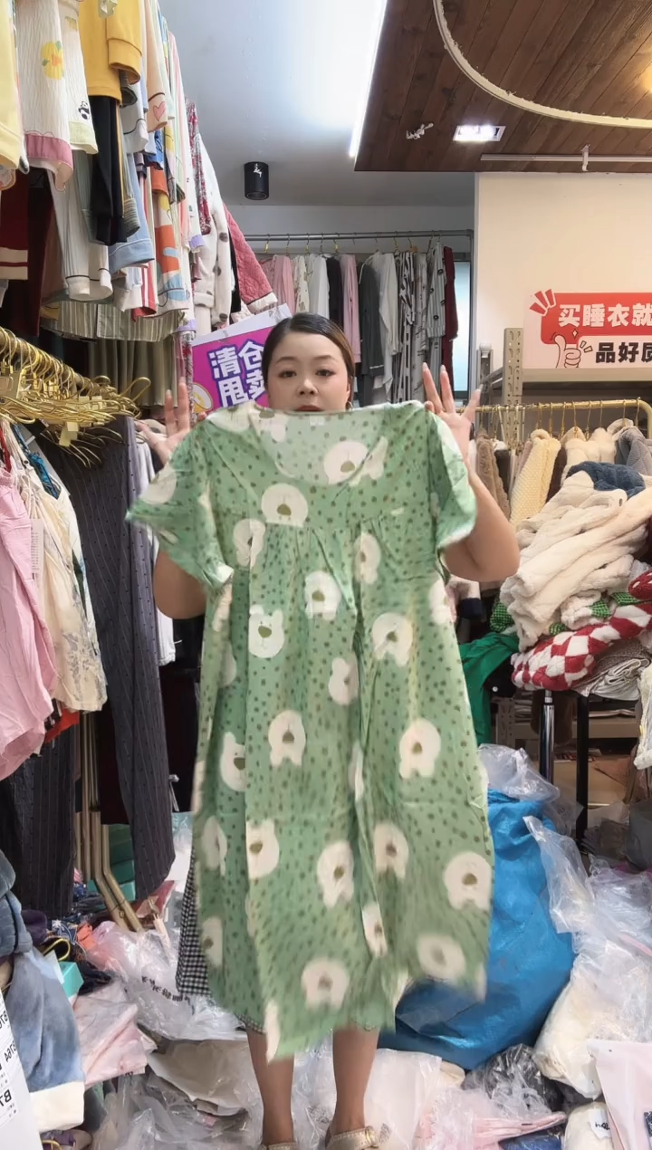 绿色白熊短袖睡裙大码（详情听主播讲解）