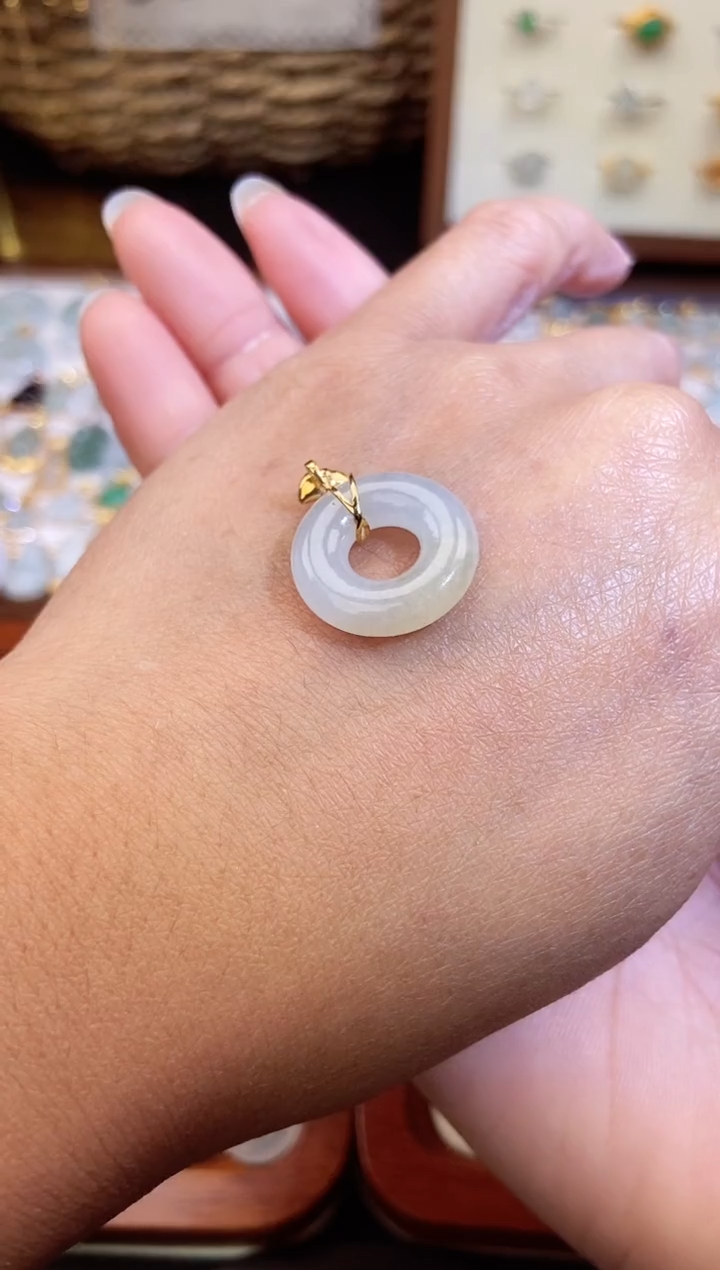 【闪购商品】翡翠吊坠(不含链)18K金镶嵌12345678