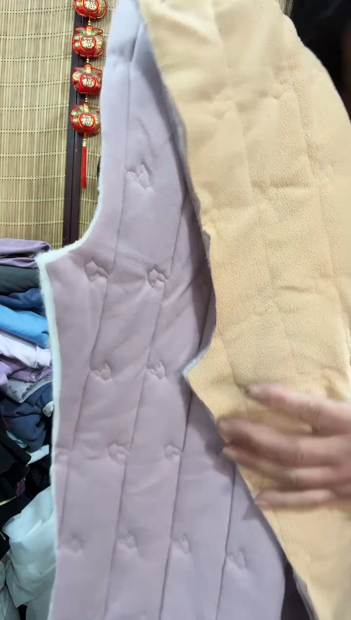 女士中码加厚款含羊毛蚕丝女棉裤裁片两条（颜色随机发）